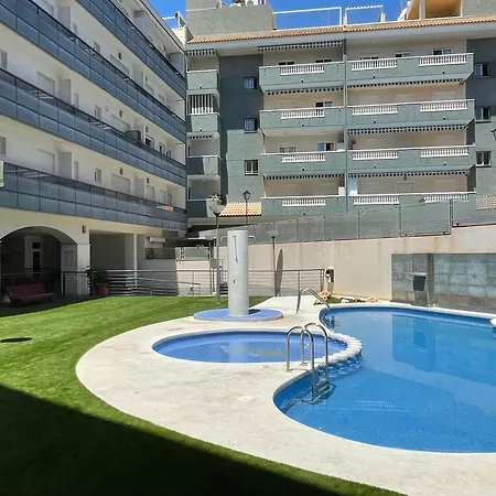Con Piscina Muy Cerca De La Playa エル・カンページョ